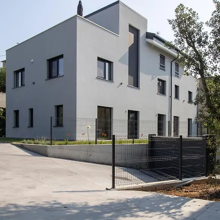 Guesthost - Cozy With Parking Valeggio sul Mincio